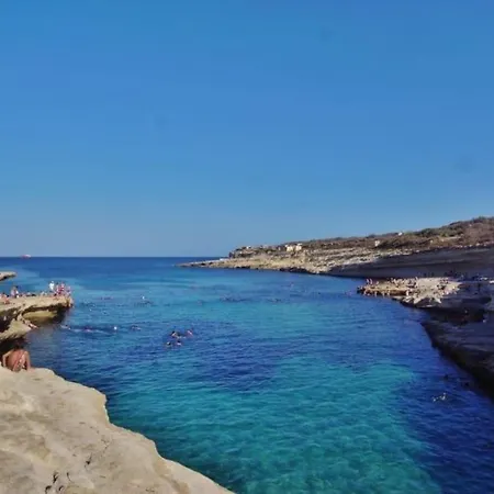 Δωμάτια σε οικογενειακή κατοικία Blu House Σλιέμα